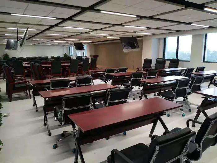 好的會議桌可以影響公司未來發(fā)展，該如何選購呢？